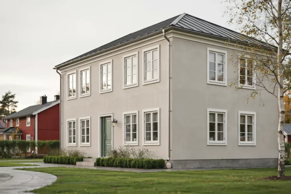 putsad villafasad tv ttades och m lades om i kalmarsand b lsta